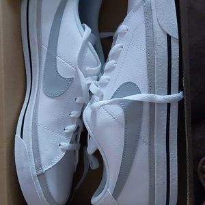 Nike Court legacy NN size 10